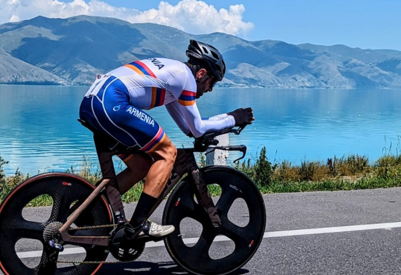 Près de 24 millions de drams seront alloués par le Fonds de réserve de l’État à l’organisation de la campagne cycliste amateur « Le Tour du Sevan »