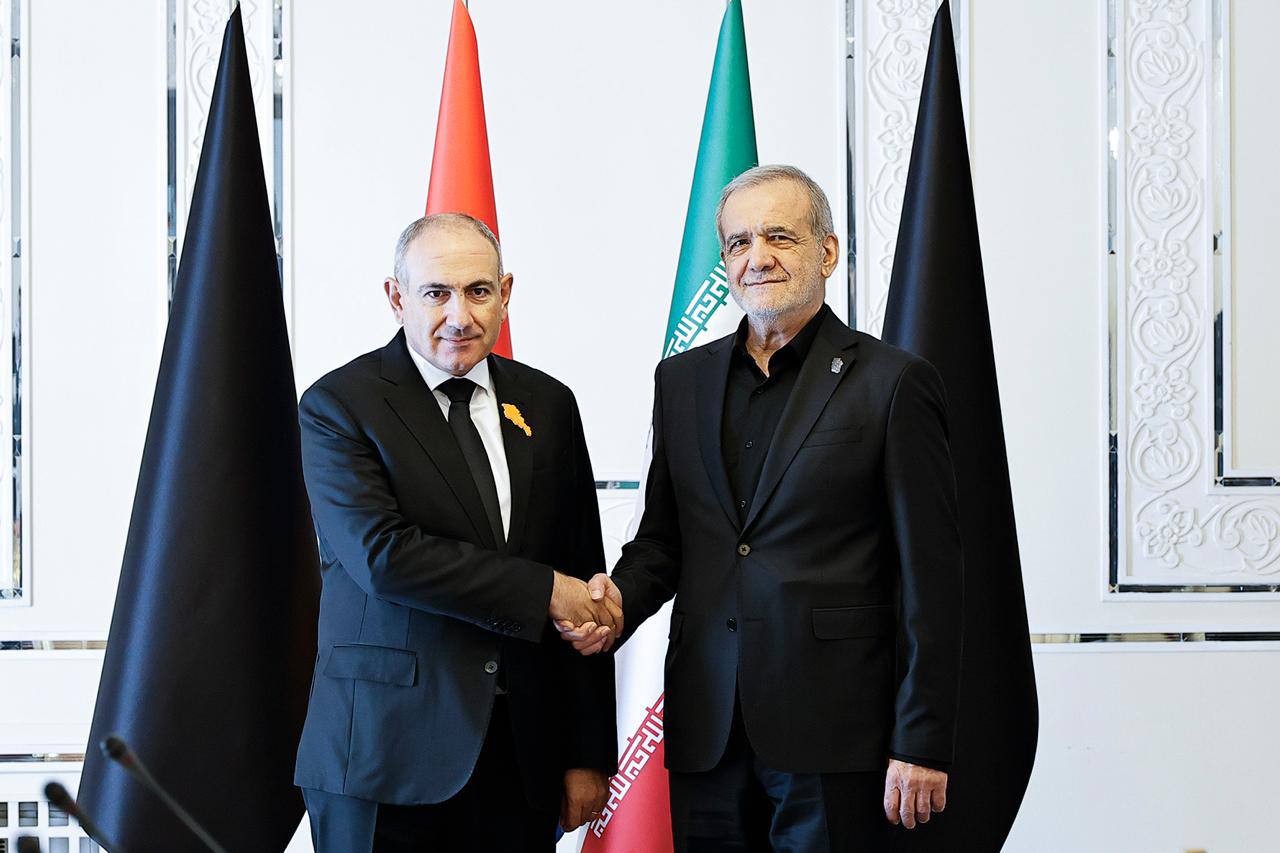 Massoud Pezechkian à Nikol Pachinian : Nous apprécions vivement la position et le soutien du gouvernement arménien envers l&rsquo;Iran dans cette situation difficile