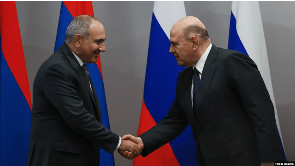 Pashinian s&rsquo;entretient au téléphone avec le Premier ministre russe
