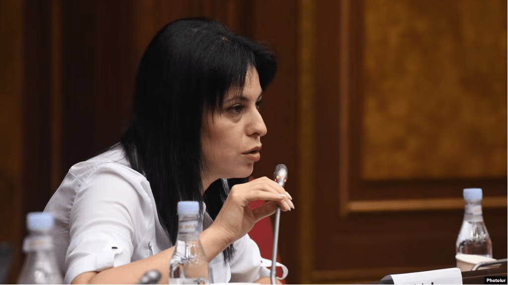 « Cette souffrance, un enfant ne peut pas comprendre : pourquoi ne peut-il pas parler à sa mère ? » L&rsquo;avocate a rendu visite à la fille d&rsquo;Aregnaz Manoukian