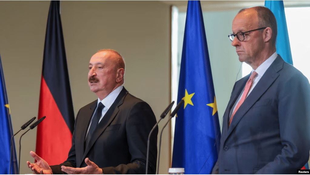 L&rsquo;Allemand Merz s&rsquo;entretient par téléphone avec Pashinian après ses discussions avec Aliyev