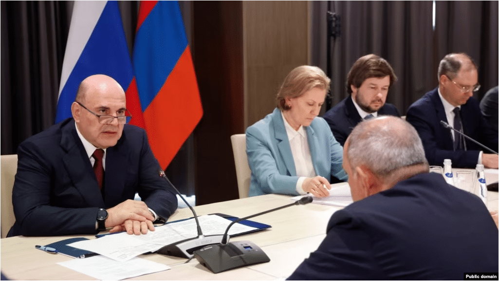 Les exigences de la Russie envers Erevan restent inchangées, selon un député