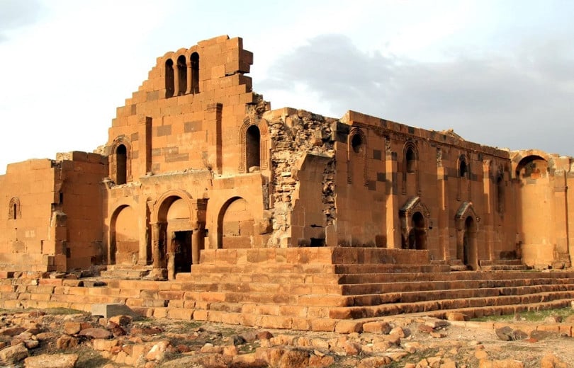 Création d’un site musée-archéologique-musée au temple d&rsquo;Ererouyk a annoncé le Premier ministre arménien