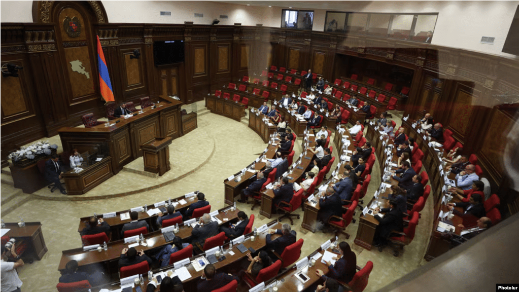 Les débats sur la candidature de l’opposition au poste de vice-président du Parlement se poursuivront la semaine prochaine