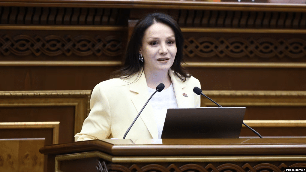 Le parti au pouvoir accepte un nouveau président de commission issu de l’opposition