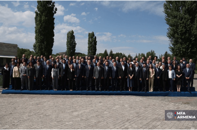 La conférence annuelle des ambassadeurs arméniens s&rsquo;ouvre à Gyumri