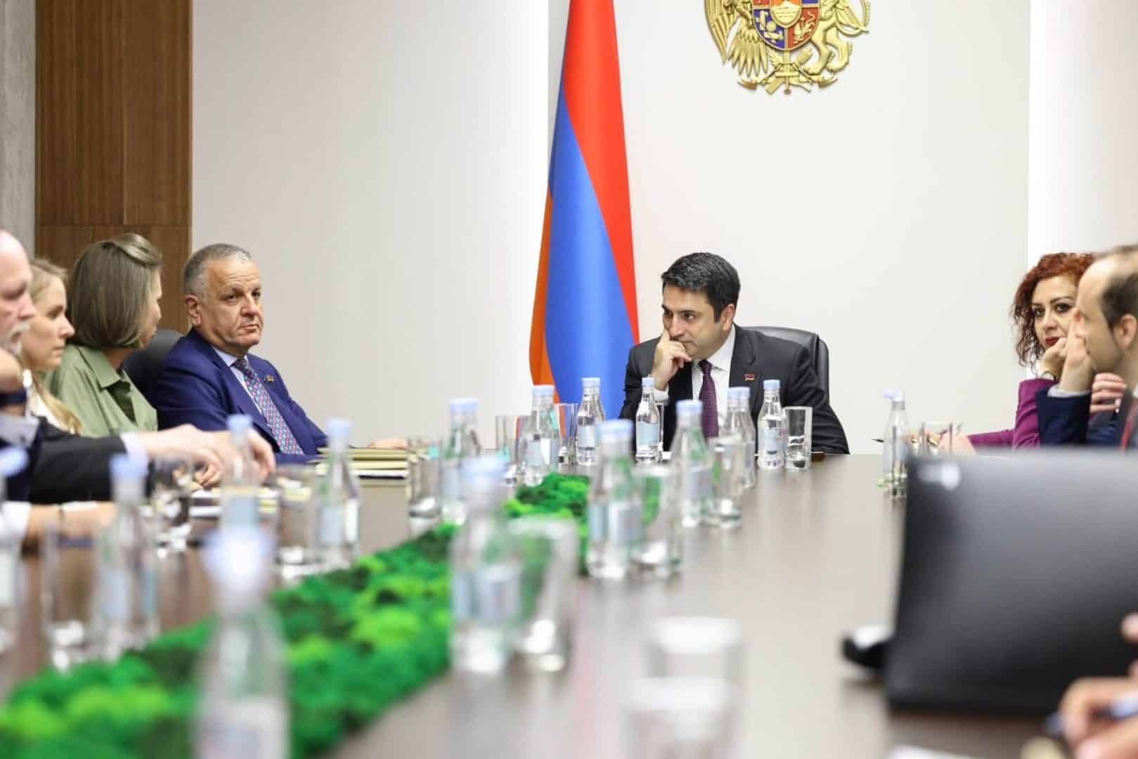 Alen Simonyan a présenté à la délégation de l&rsquo;UE les mesures prises pour institutionnaliser la paix entre l&rsquo;Arménie et l&rsquo;Azerbaïdjan
