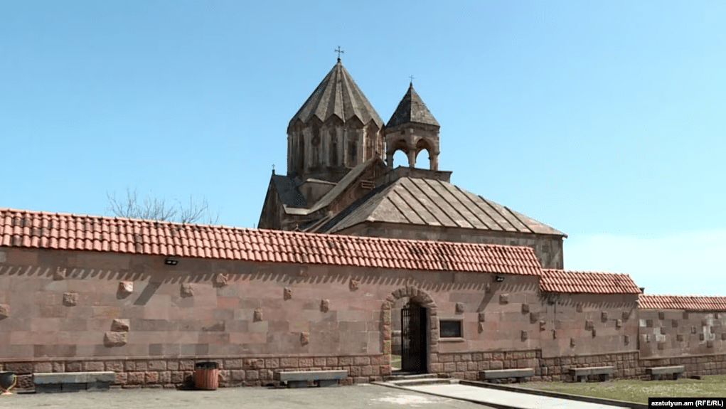 Silence du gouvernement arménien alors que le président du Parlement rejette les revendications azerbaïdjanaises sur un ancien monastère du Karabakh