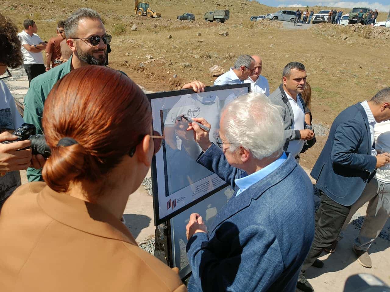 Bedros Terzian s&rsquo;est rendu sur le chantier de rénovation du canal de Spandaryan