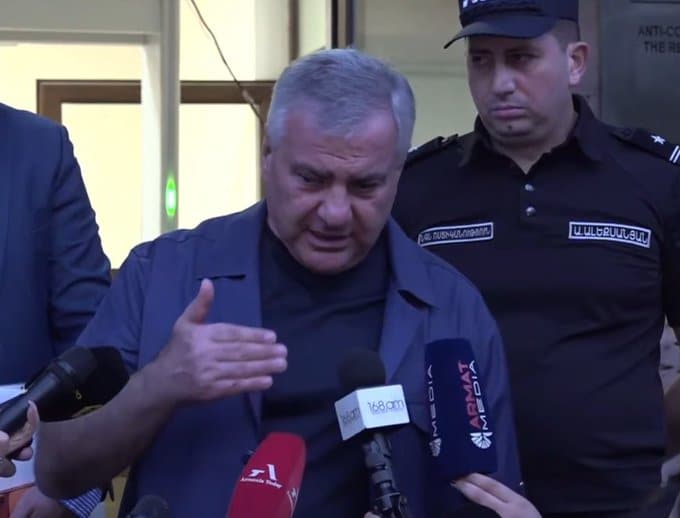 Samvel Karapetyan rebat les cartes