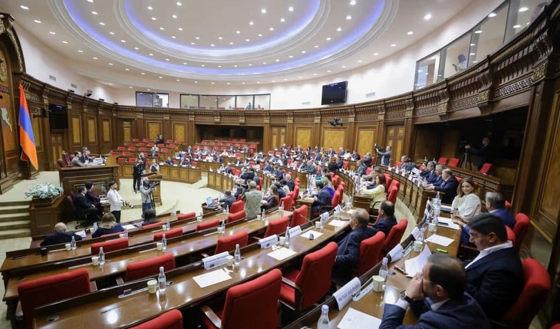 L&rsquo;Assemblée nationale d’Arménie a approuvé un projet d&rsquo;accord de prêt pour résoudre les problèmes de logement des personnes déplacées du Haut-Karabakh
