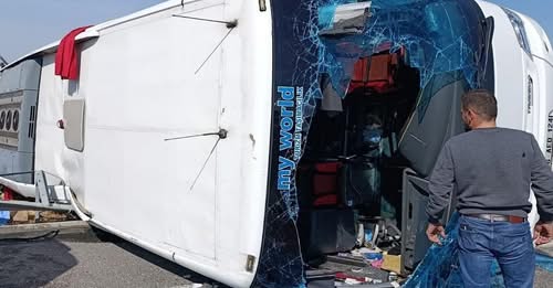 Un car percute un camion en Turquie: 11 morts
