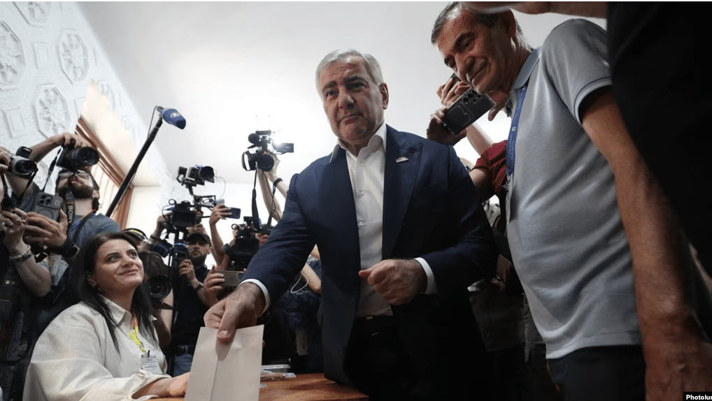 Karapetian s&rsquo;engage une nouvelle fois à unir l&rsquo;opposition arménienne