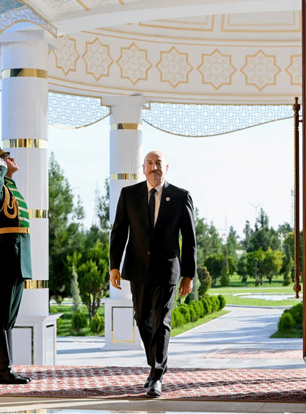 Décryptage : Qu’a dit Aliyev à Pachinian ? Une impression trompeuse ou le début d’une nouvelle campagne ? par Hakob Badalyan